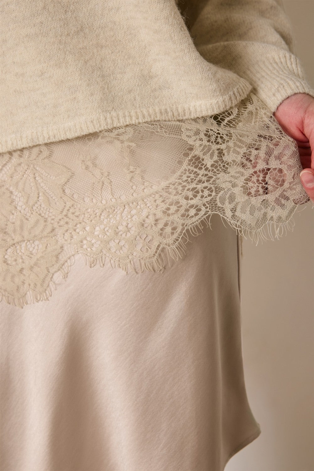 Lace Hem V-neck Oversized Sweater